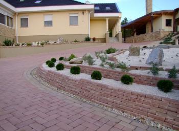 Sziklakert_-_es_tamfal_epites_4